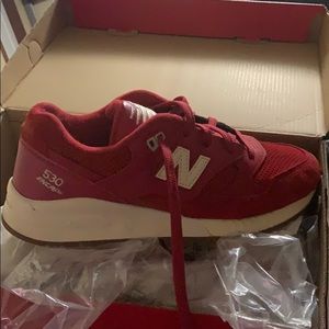 New balance shoes with gym bottom